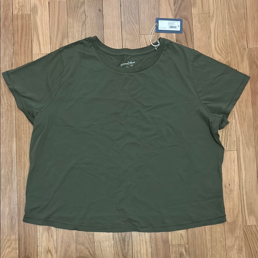 Universal Thread Women’s Olive Green Boxy Crew Neck T-Shirt 2XL NWT